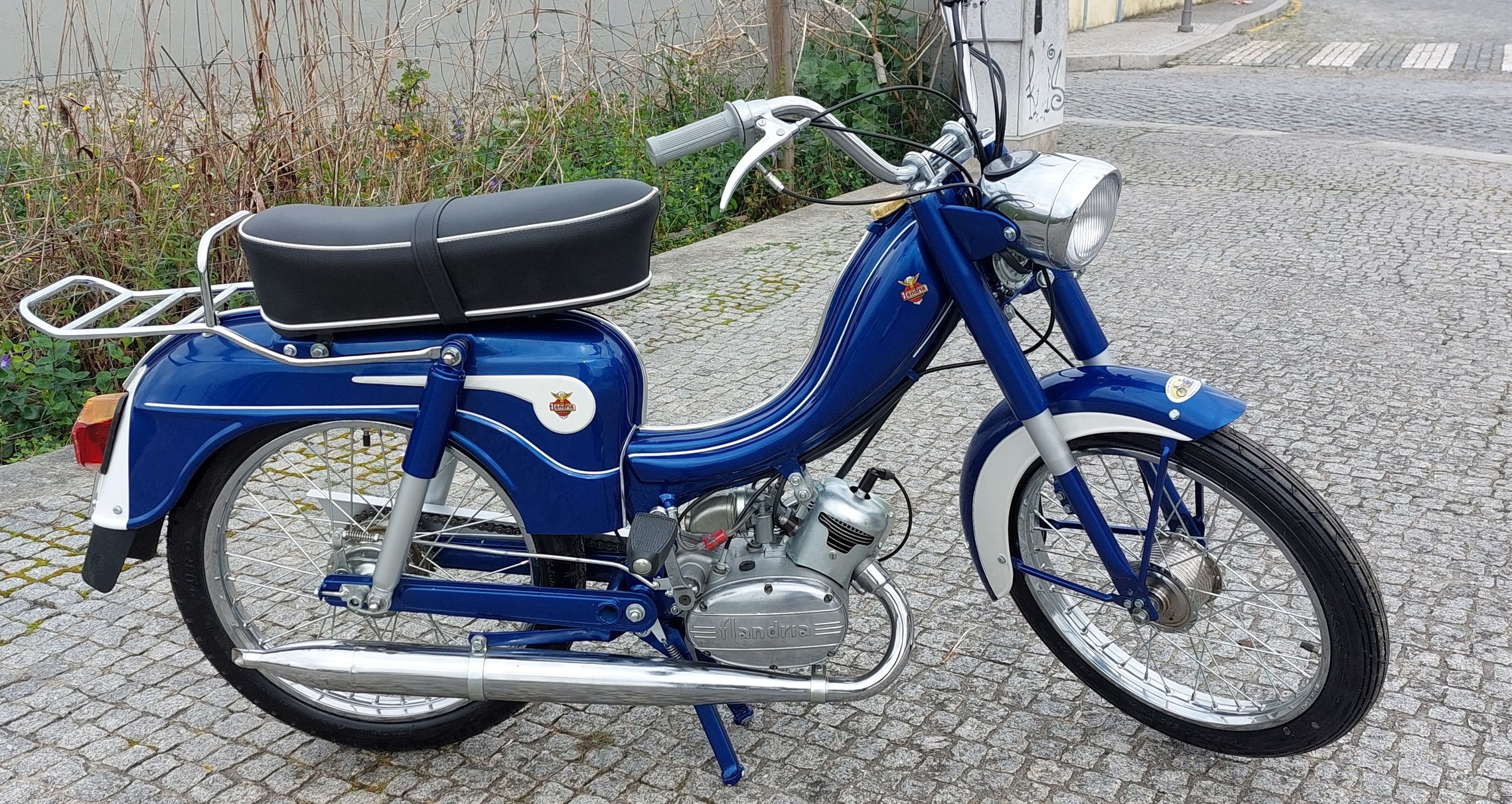 moto12.jpg