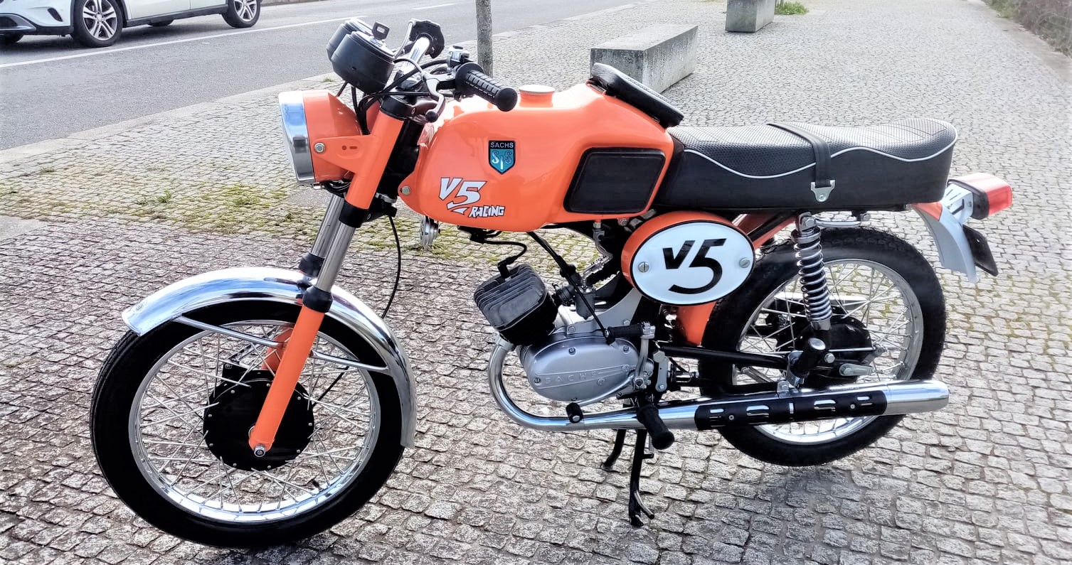 moto21