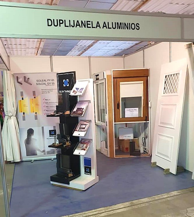 stand252.jpg