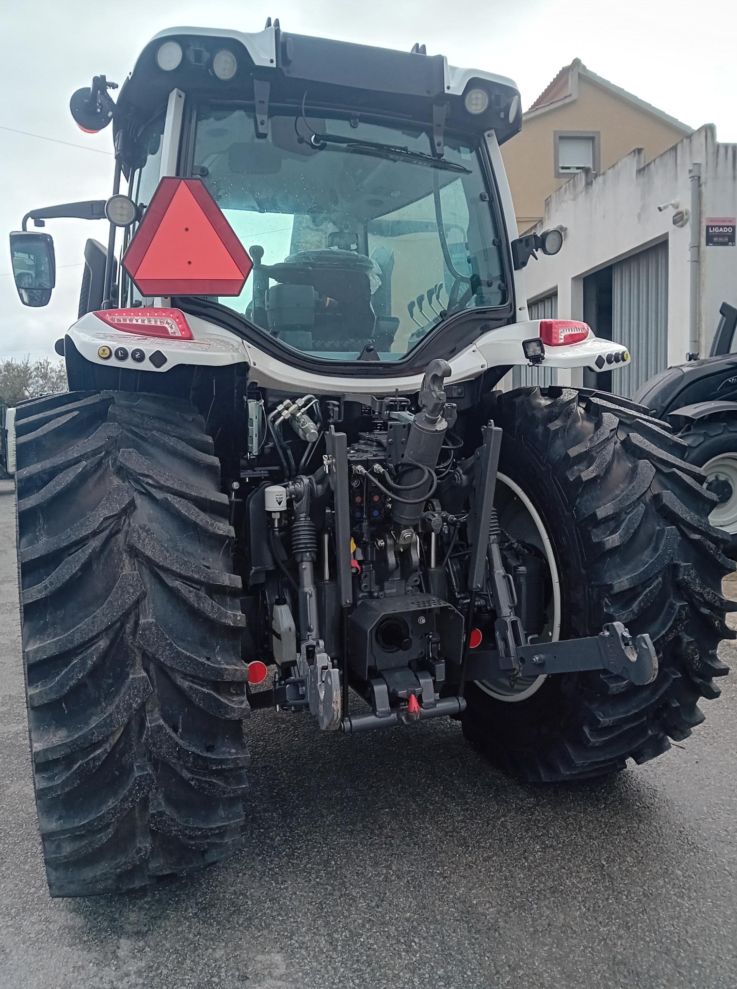 valtra9.jpg