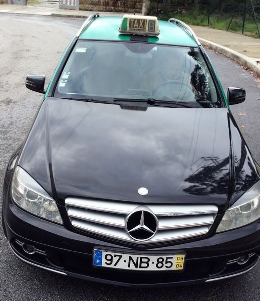Taxi frente bom