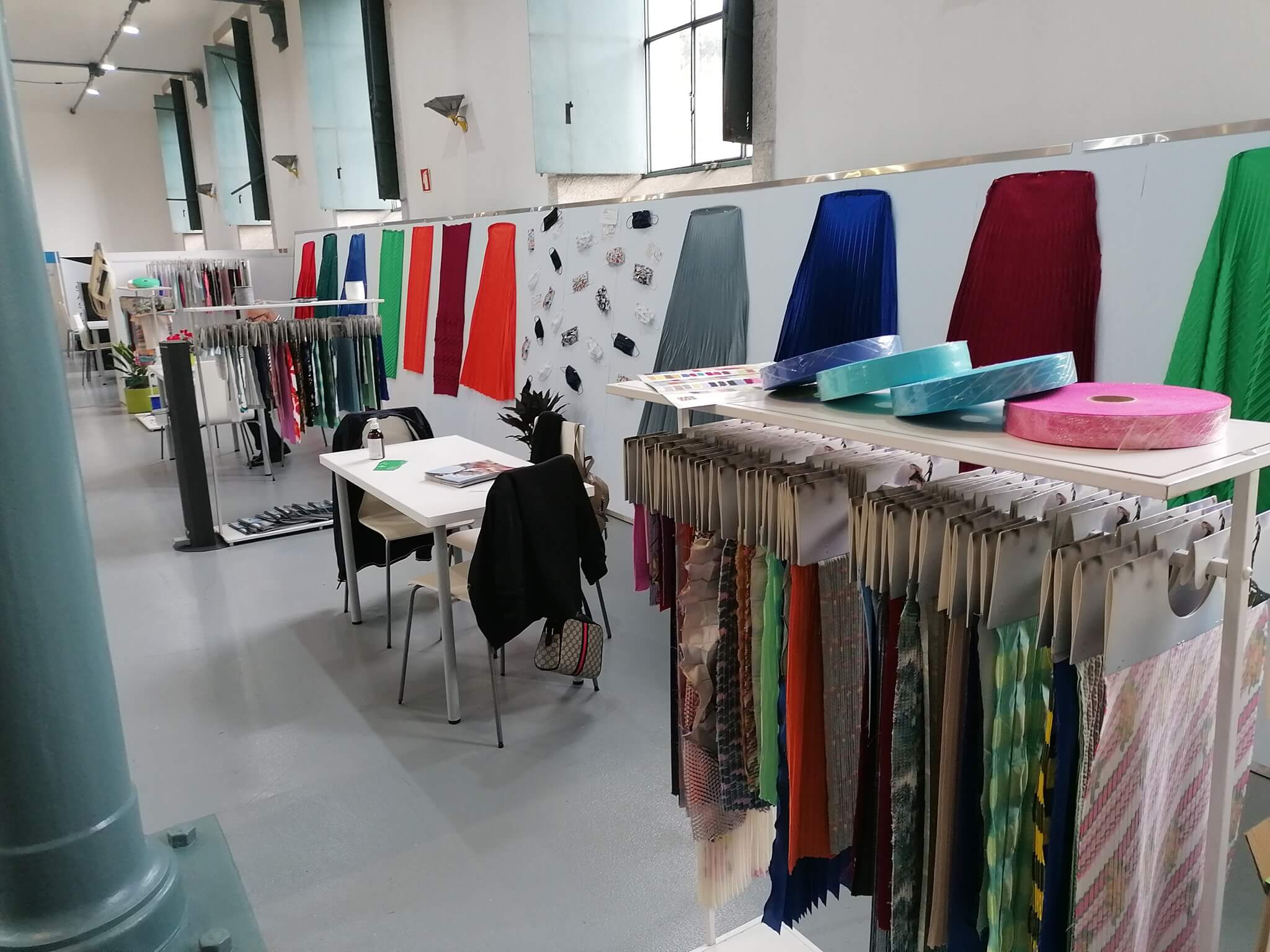 stand2.jpg